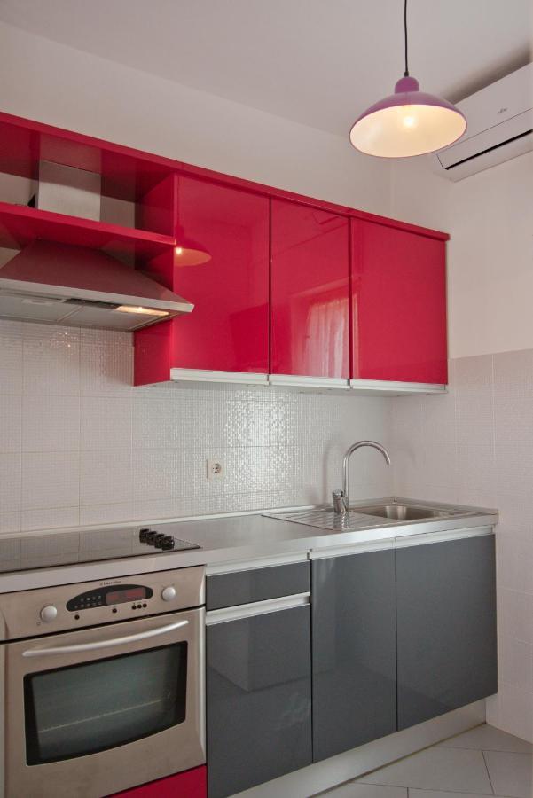 Apartments Vili *