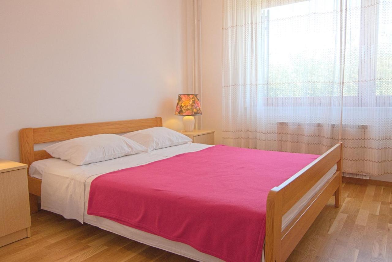 Apartment Apartments Vili *